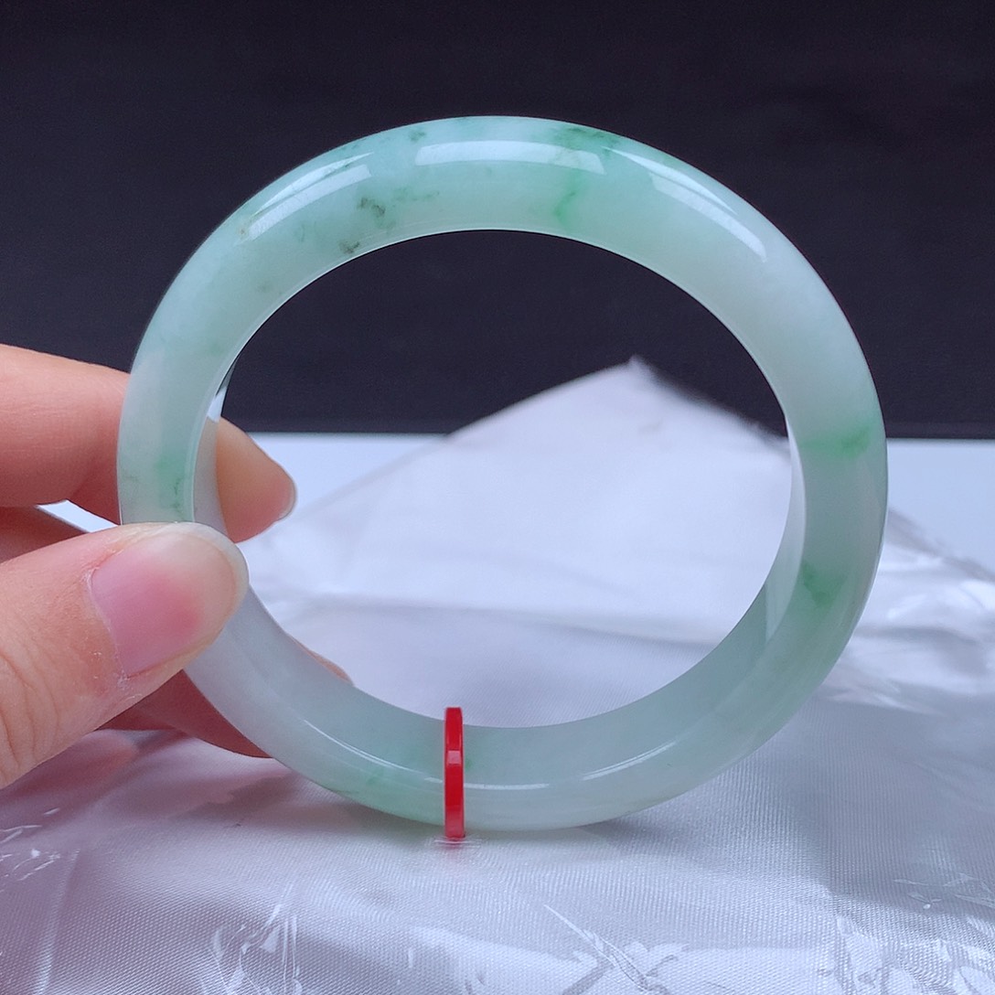 翡翠手镯未镶嵌手镯001377