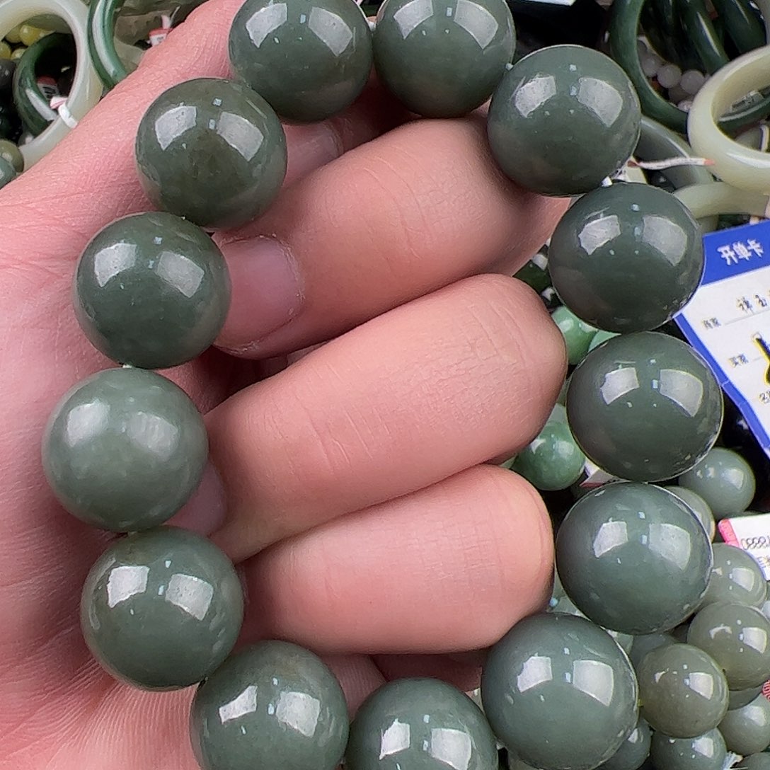 未镶嵌和田玉手链