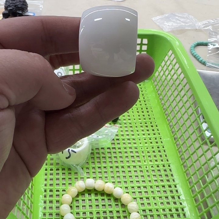 白玉菩提吊坠白色2538