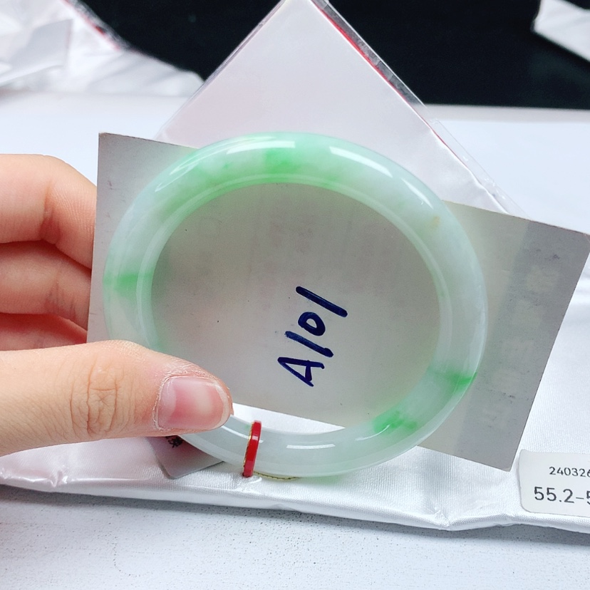 【闪购商品】翡翠手镯（圆镯）未镶嵌天然缅甸a货手镯55+