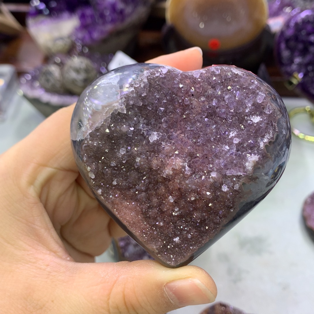 *****紫晶未镶嵌大型摆件（非配饰）