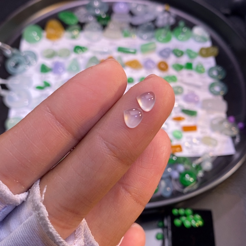 【闪购商品】翡翠挂件未镶嵌水滴