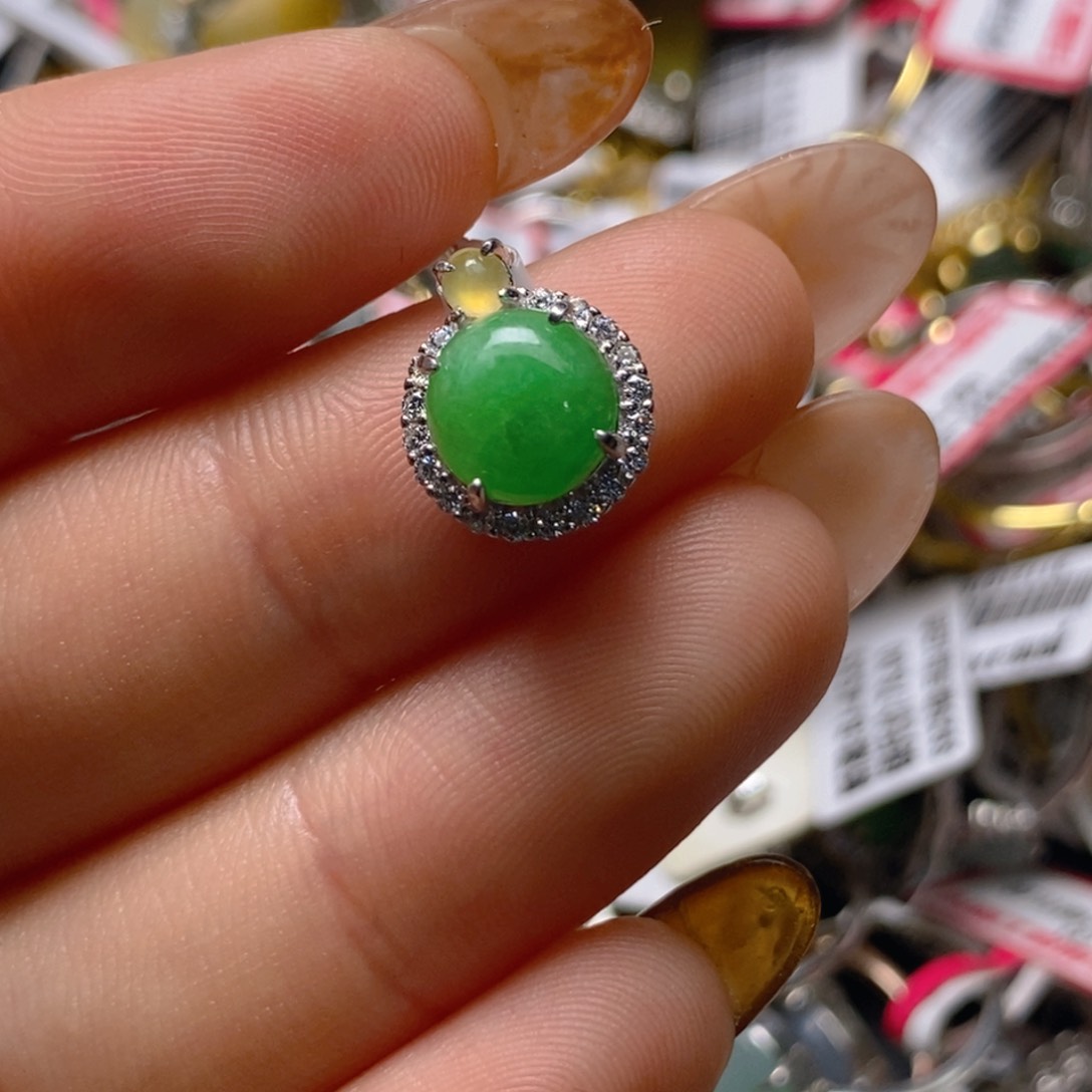 银S925镶嵌戒指翡翠百内无证书