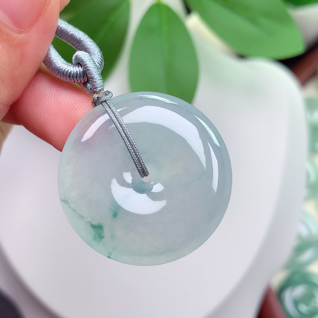 颈饰未镶嵌翡翠平安扣 30.3x5.5mm