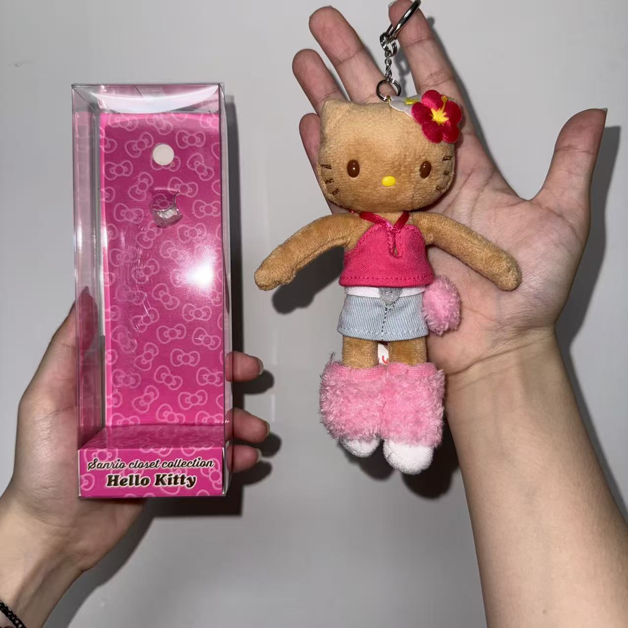 【东京限定】HelloKitty 黑皮Y2K辣妹长腿 kitty 百变系列 潮玩挂件
