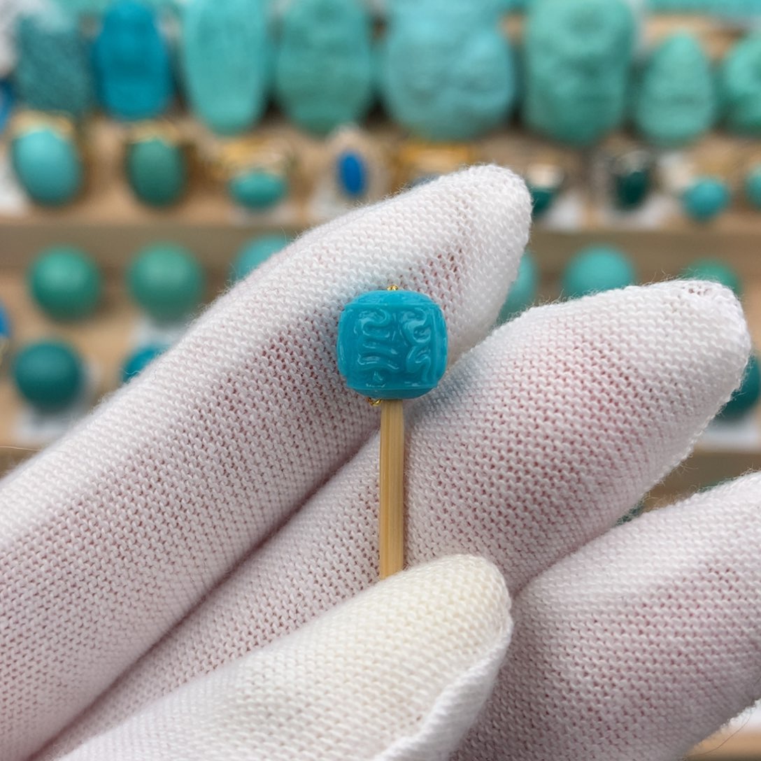 绿松石配饰未镶嵌卡8*8