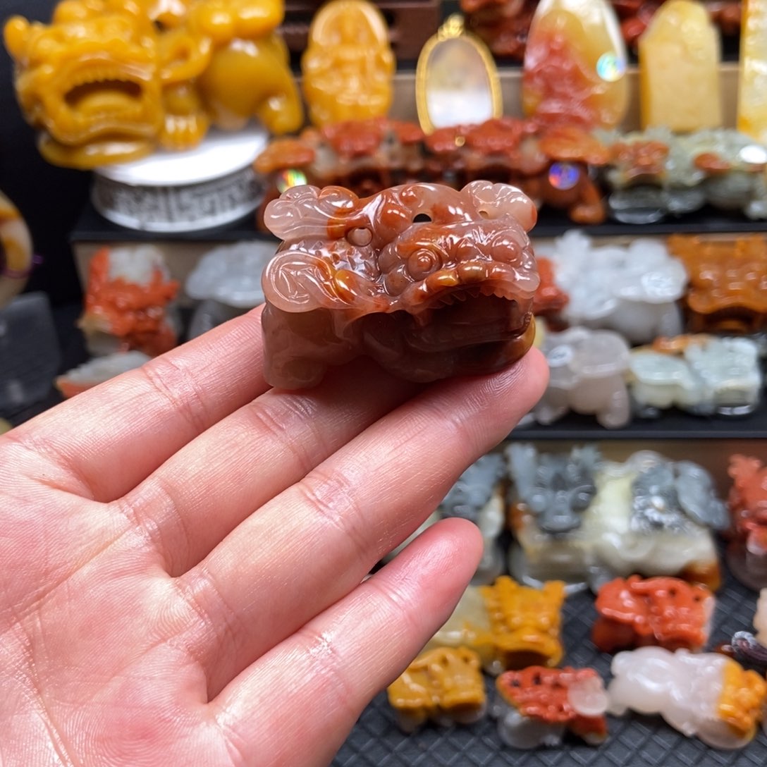 石英质玉（黄龙玉）挂件未镶嵌