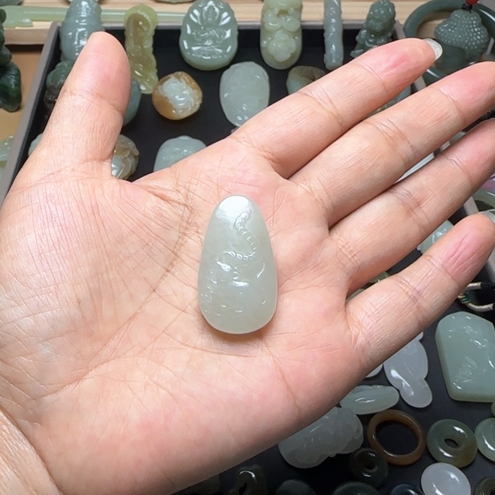 和田玉未镶嵌挂件