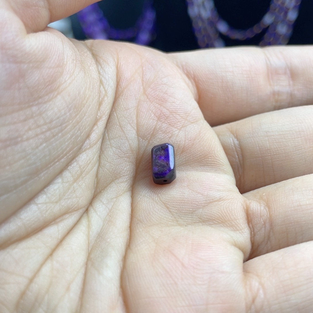 苏纪石（舒俱来）颈饰未镶嵌简*