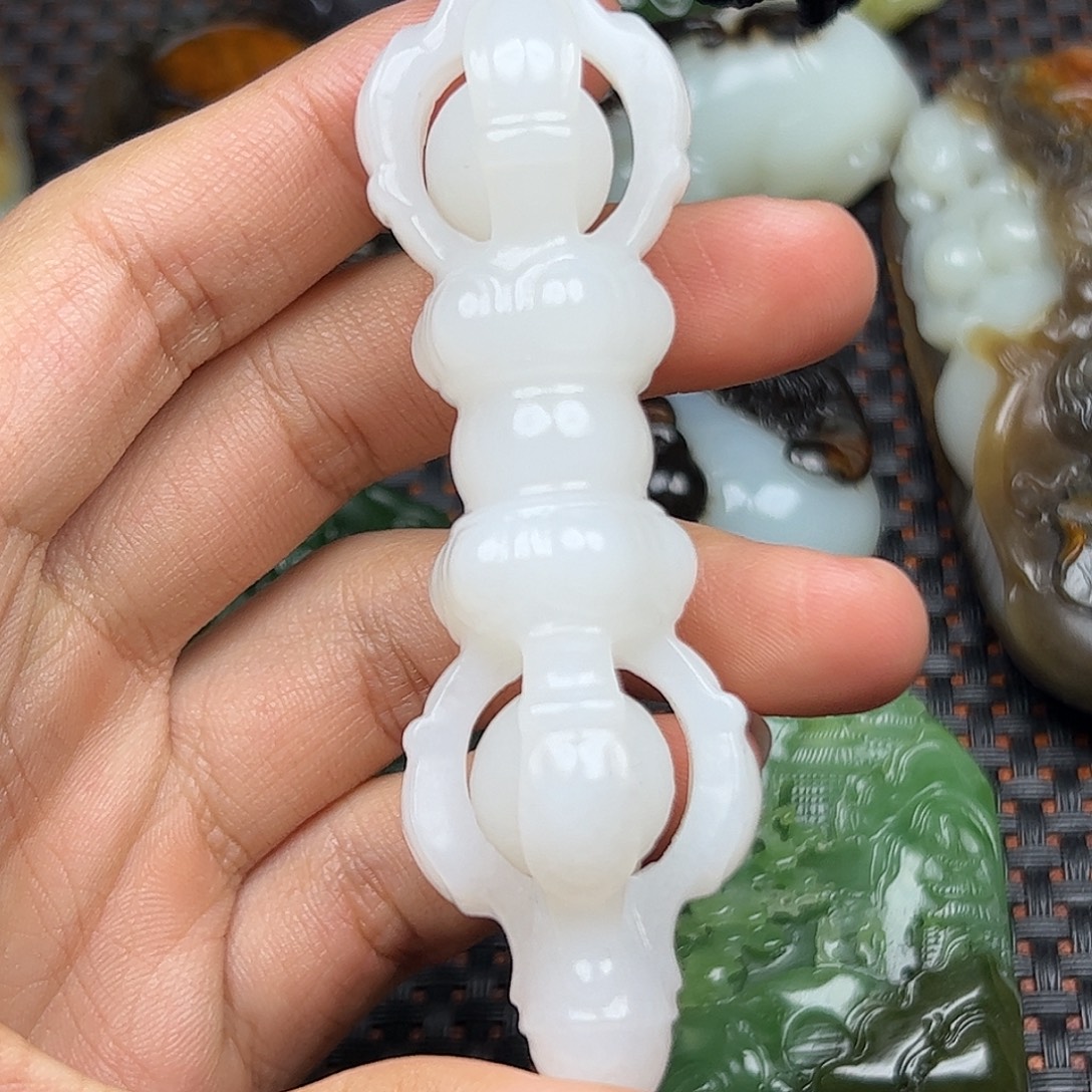 和田玉未镶嵌挂件