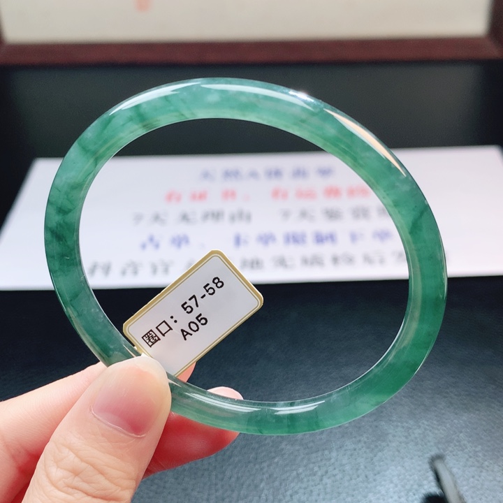 翡翠未镶嵌手镯翡翠手镯9