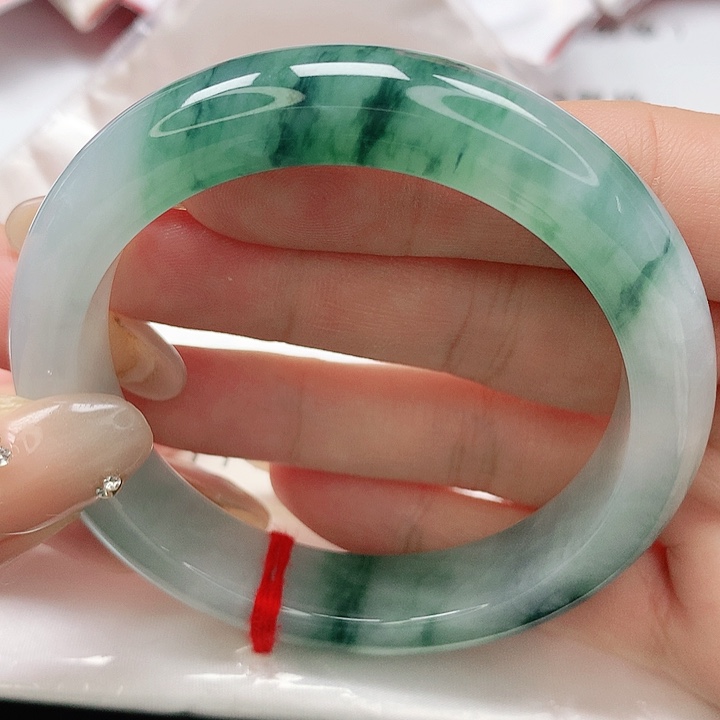 翡翠手镯未镶嵌缅甸天然A货翡翠