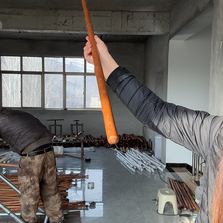 闻***一秦岭石山红牛筋1.22