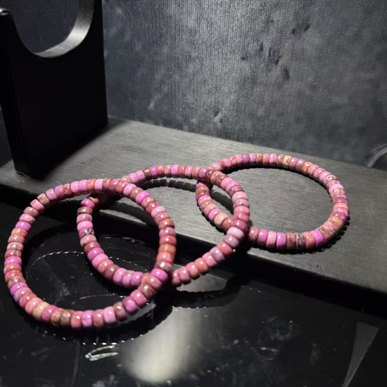 【皇后甄选】高品/樱花粉药片直切手串