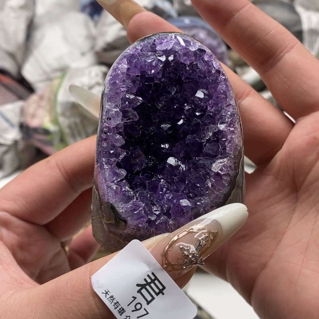 紫晶大型摆件（非配饰）未镶嵌