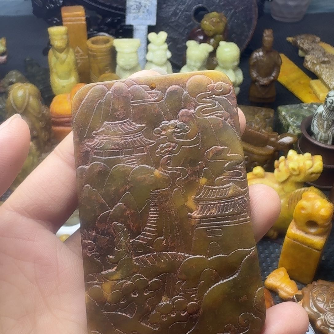 白玉菩提吊坠。。。