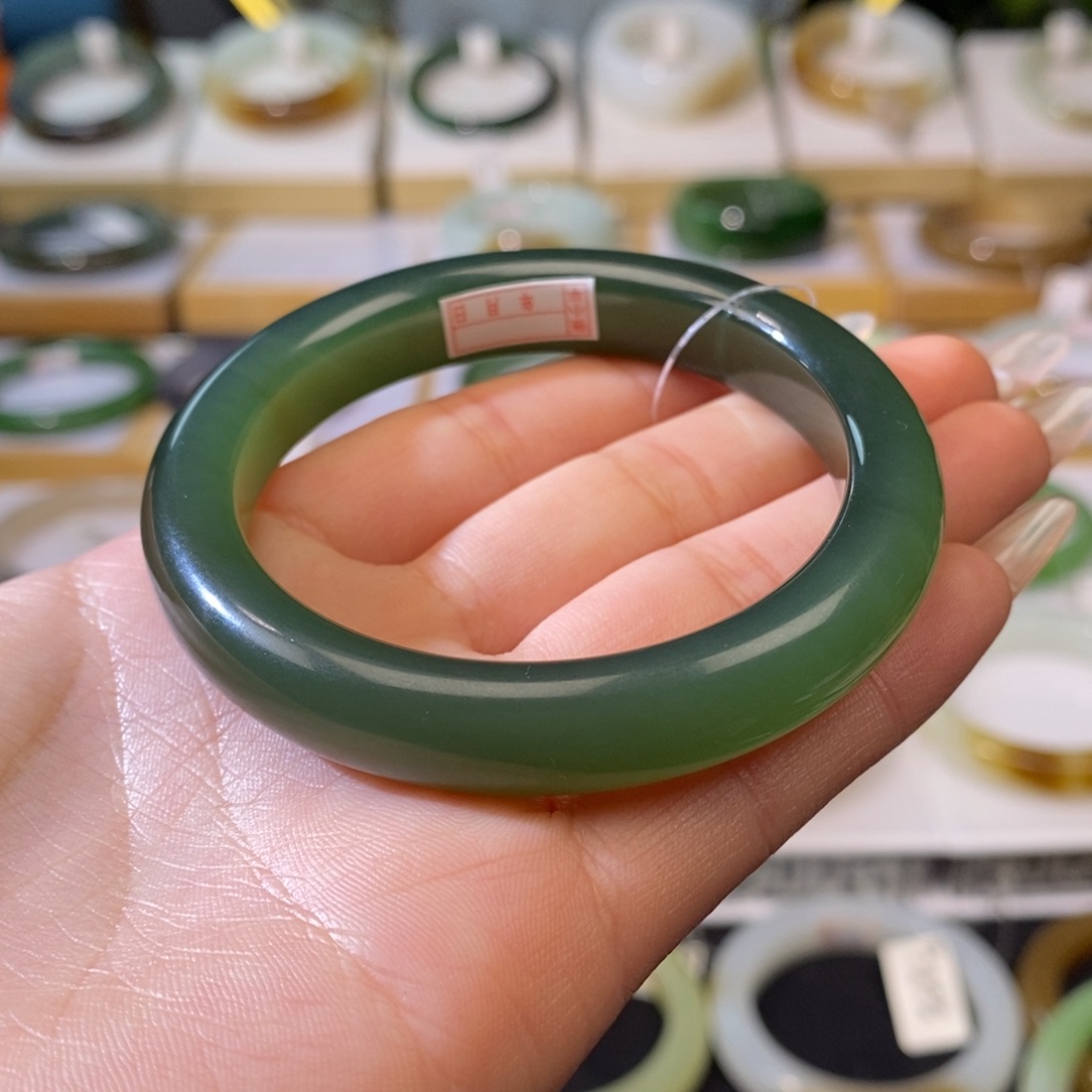 和田玉手镯未镶嵌5253