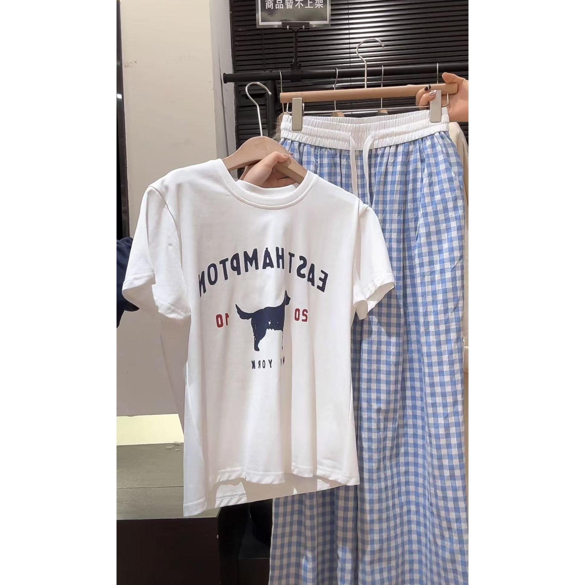 徐秋阳  小狗字母（常规版型）百搭时尚休闲显瘦显白短袖7006-17-