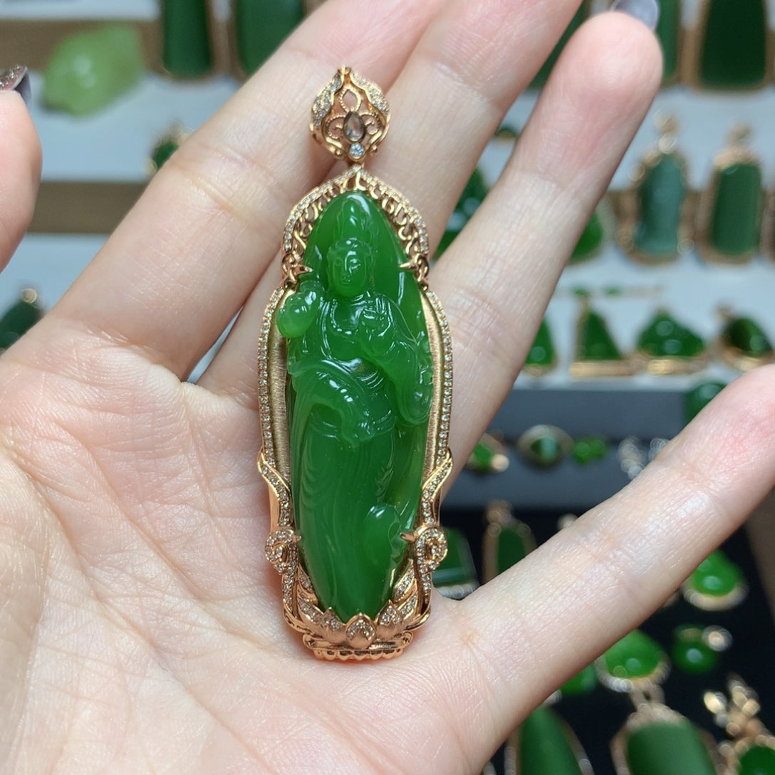 和田玉（碧玉）吊坠18K金镶嵌Q*