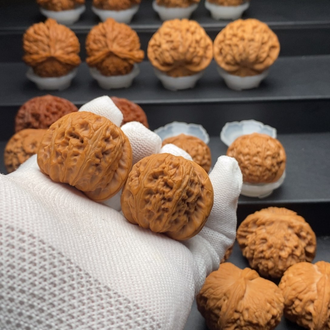 文玩核桃把件核为贵