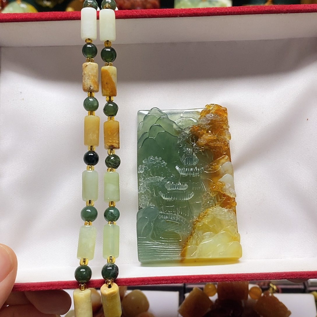 珍***惜岫玉未镶嵌吊坠(赠链)