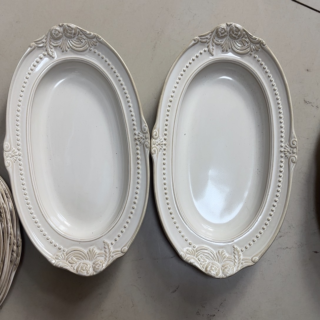 瓷片瑕疵特价陶瓷鱼盘