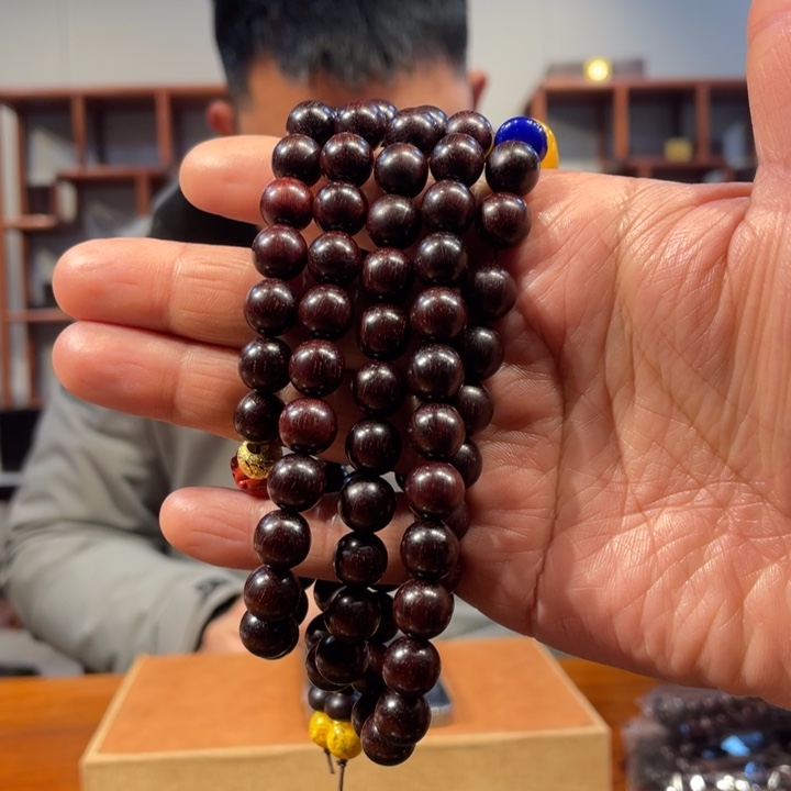 檀香紫檀（小叶紫檀）1.0的108颗手链