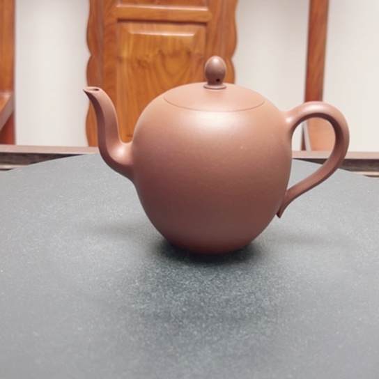 紫砂茶壶黄龙山原矿底槽清半手工瑕（200 cc）