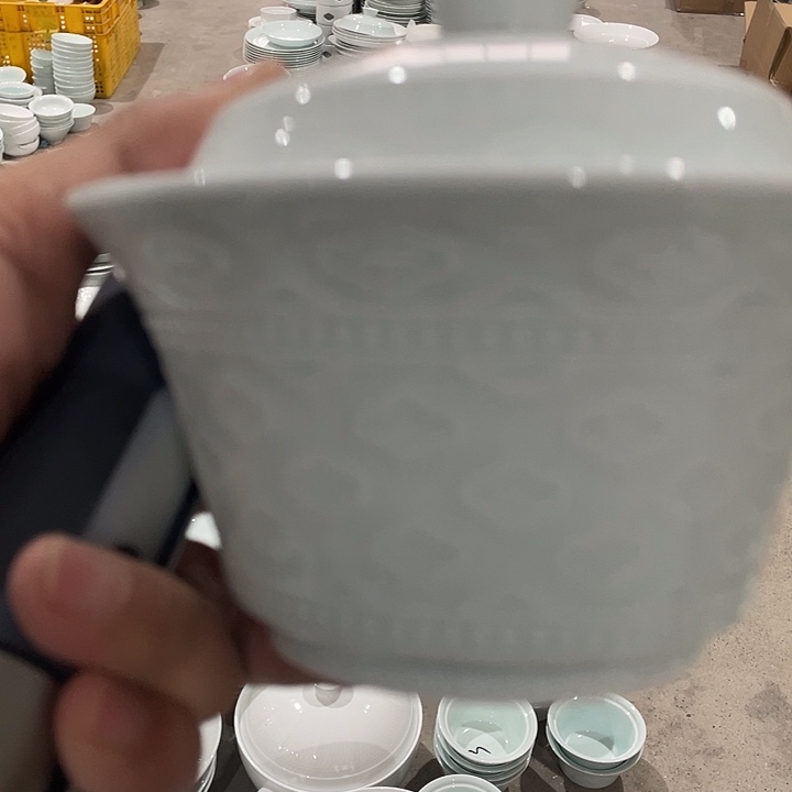 陶瓷726 号。炖钟一个