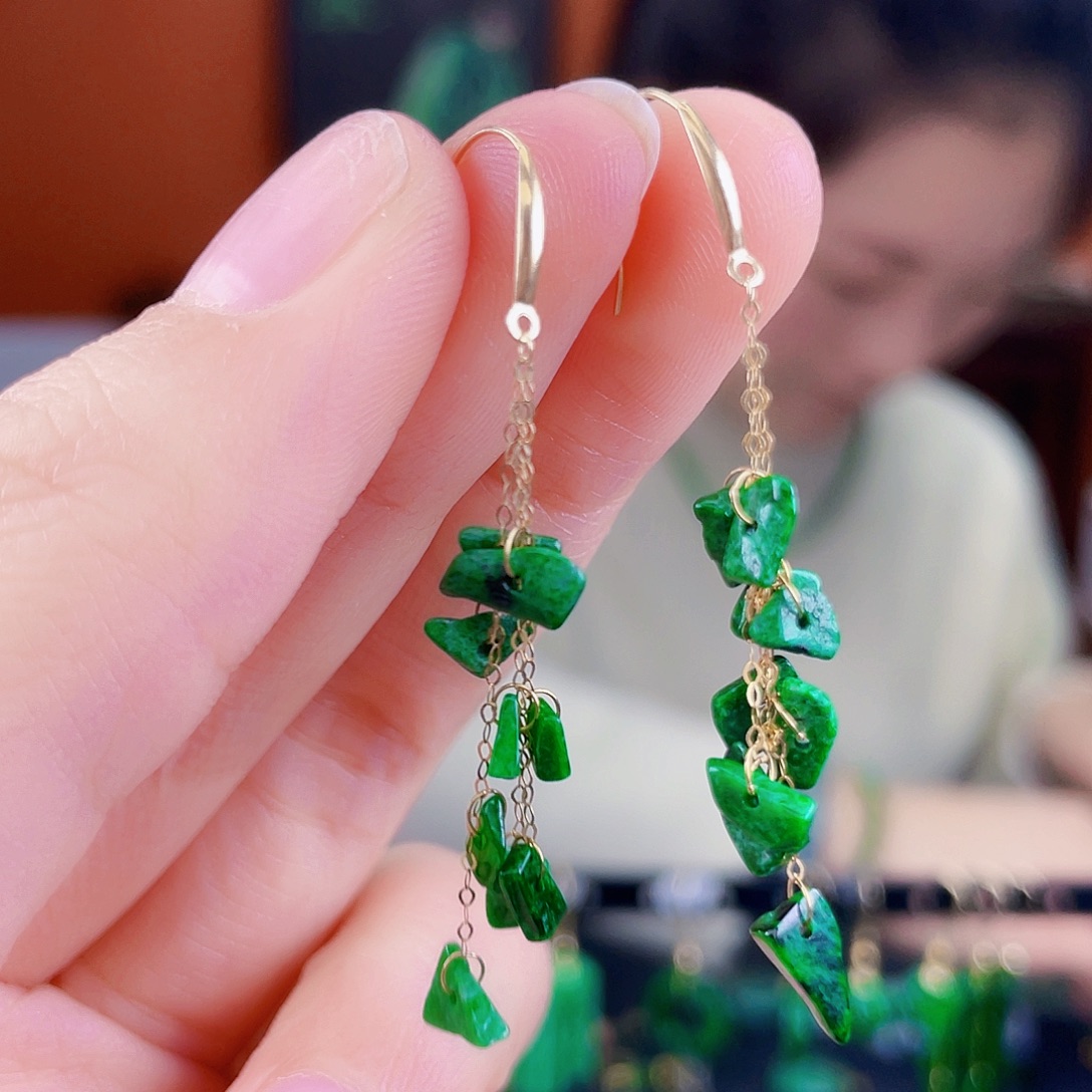 翡翠18K金镶嵌耳饰