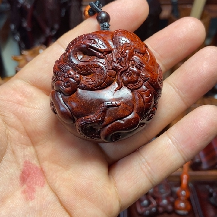 檀香紫檀（小叶紫檀）石争玄武