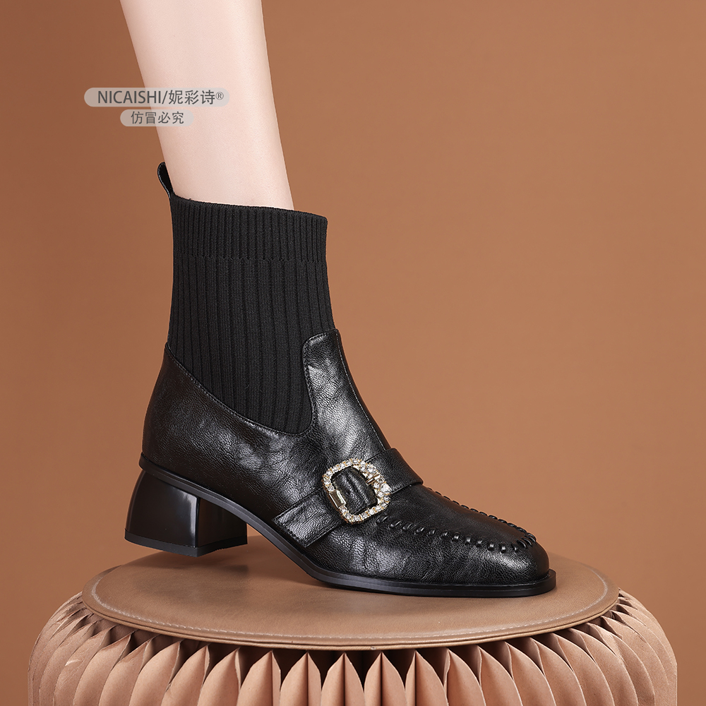 2025年新款欧美复古圆头粗跟短靴女毛线拼接中跟百搭舒适女靴3322