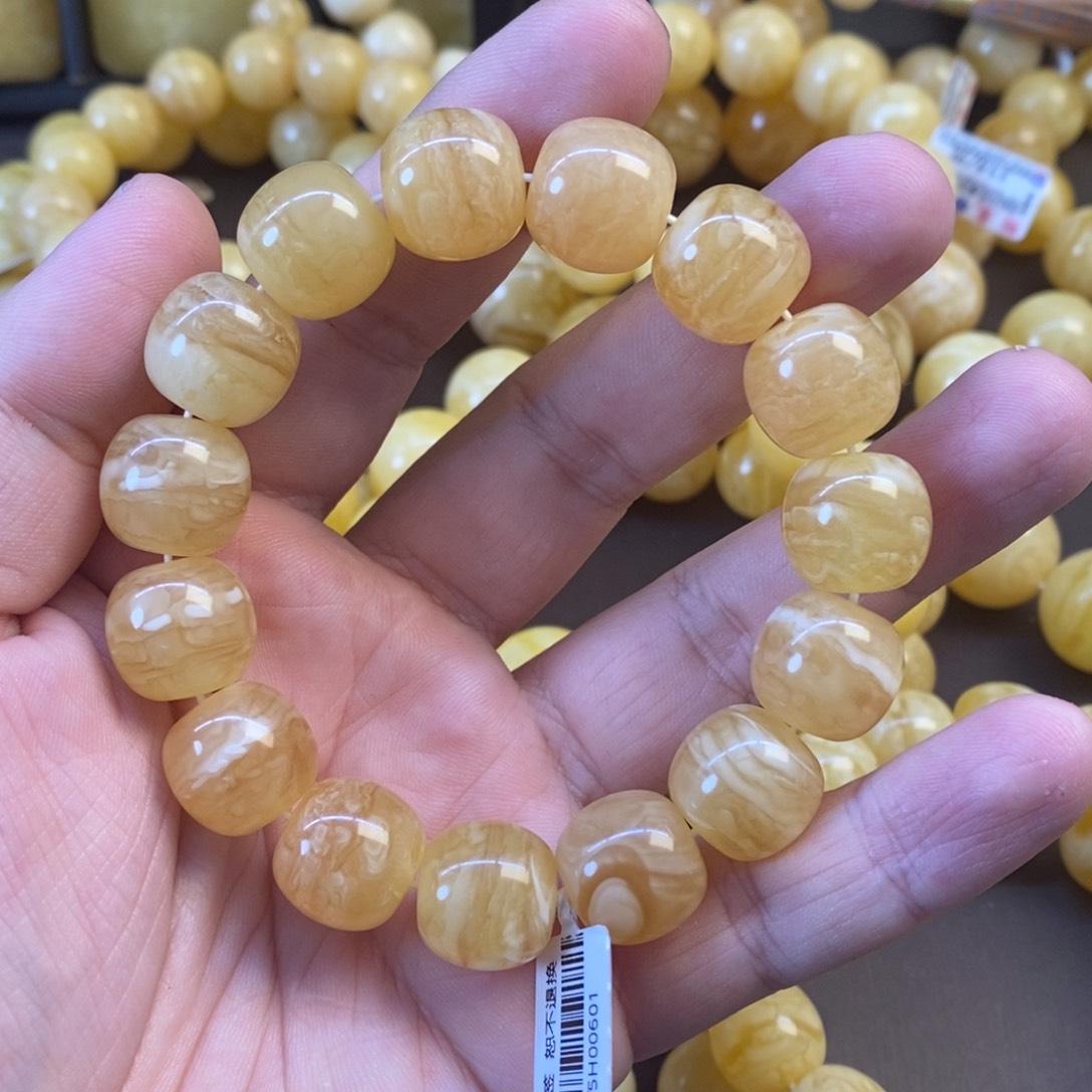 蜜蜡未镶嵌珠宝奇石