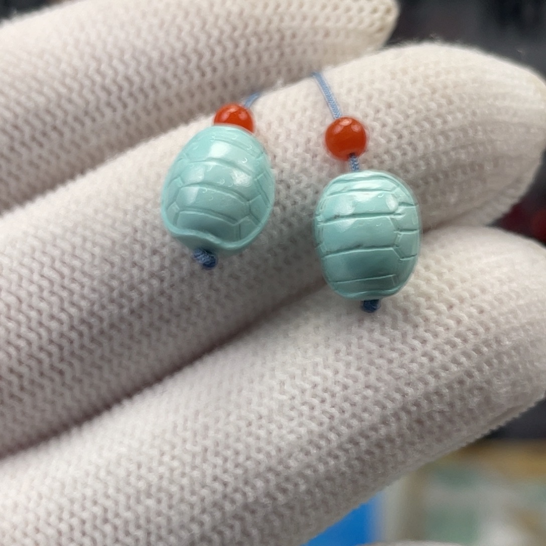 绿松石未镶嵌挂件