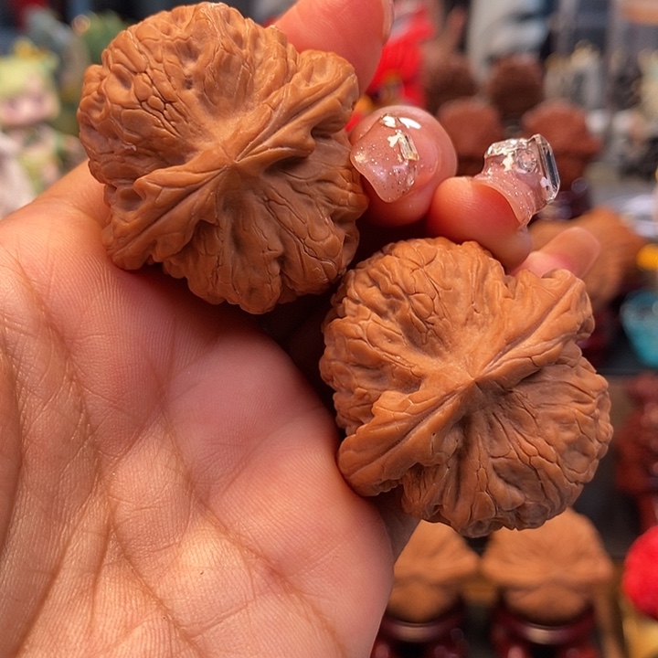文玩核桃吊坠40红锦鲤