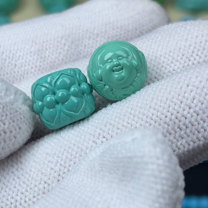 丁***丁高瓷绿11mm莲花，财迷配珠
