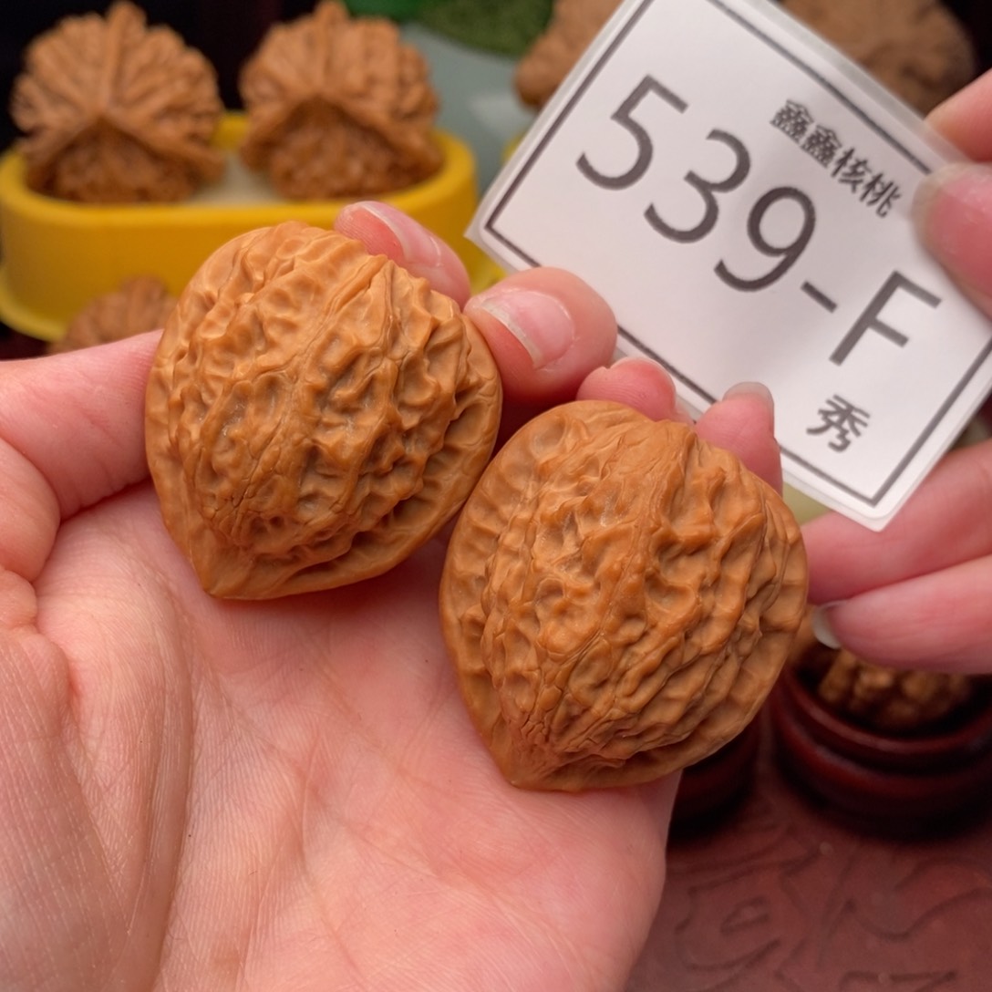 文玩核桃把件金牛35