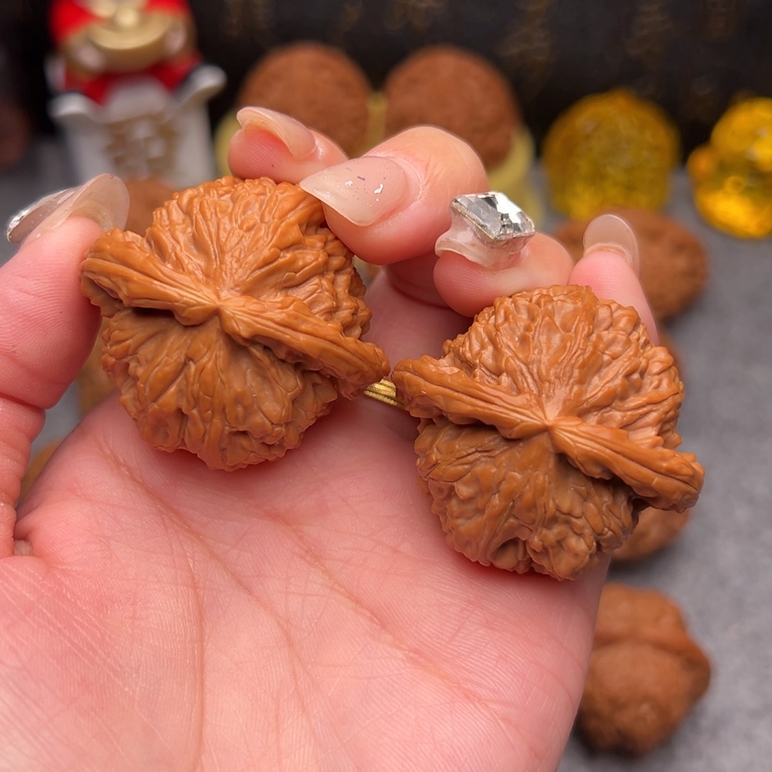 把件文玩核桃冤*脸毕业精品精配白狮子球白42全品