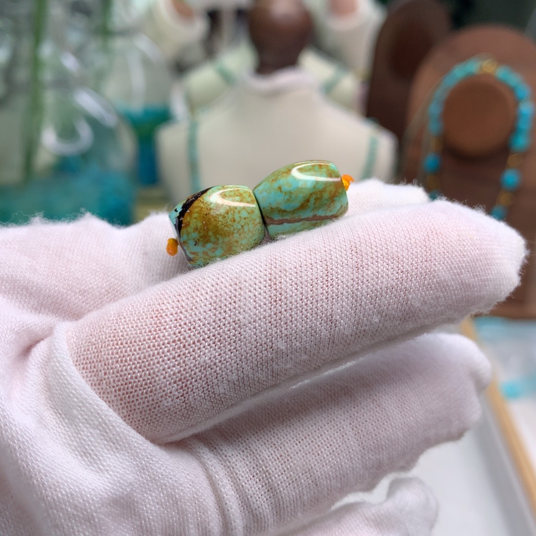 绿松石未镶嵌饰品