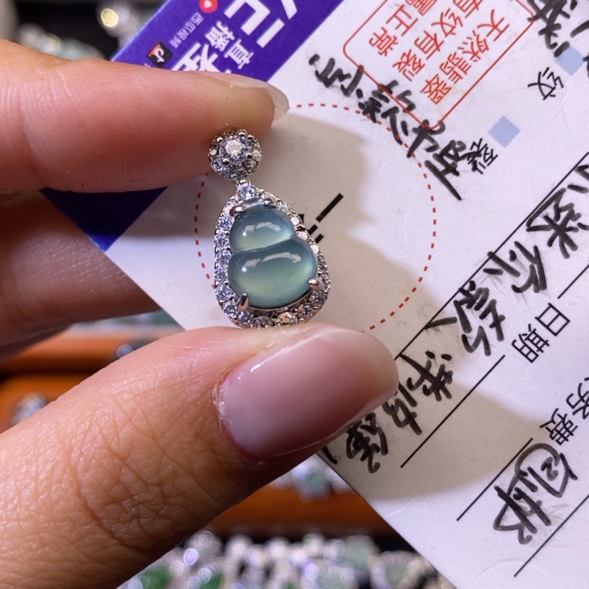 【闪购商品】翡翠颈饰未镶嵌天然