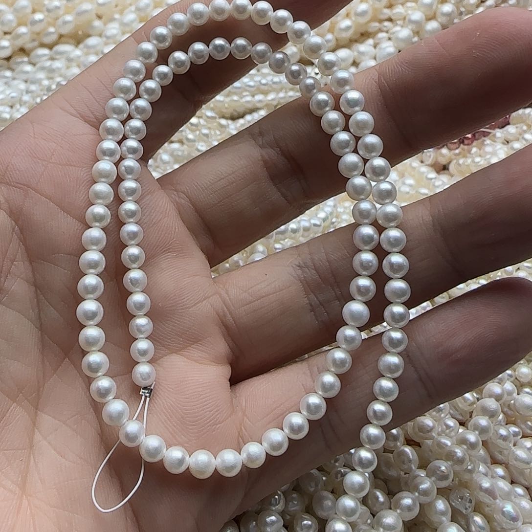 *****玛瑙/玉髓未镶嵌珠宝半成品卡4.5mm冷光小米珠，150