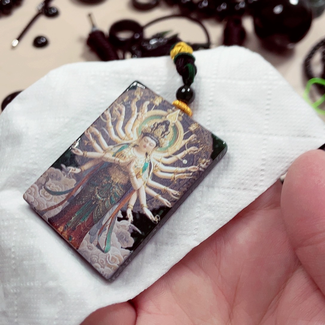 翡翠未镶嵌颈饰先鉴后发一物一证