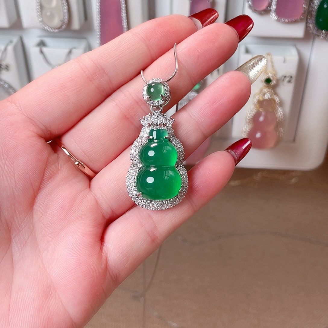 玛瑙/玉髓吊坠(赠链)未镶嵌