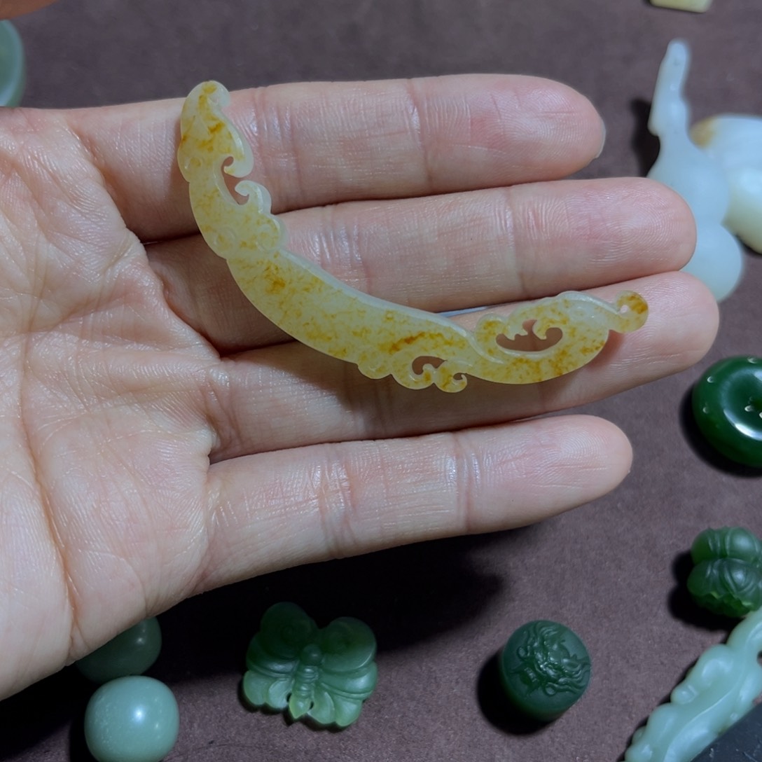 和田玉未镶嵌戒指