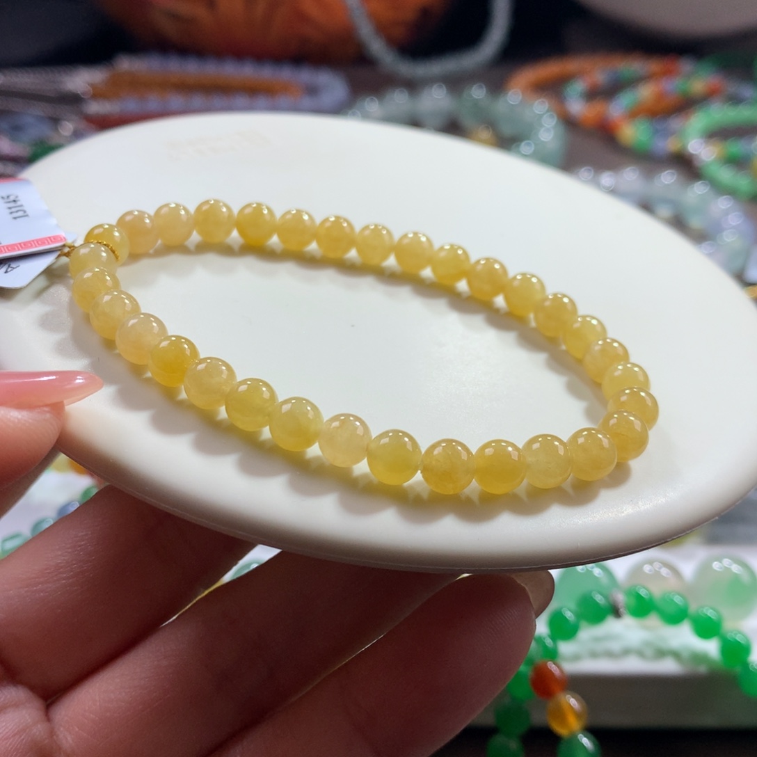翡翠未镶嵌手链！限时拍！满色柠檬黄卡5.8
