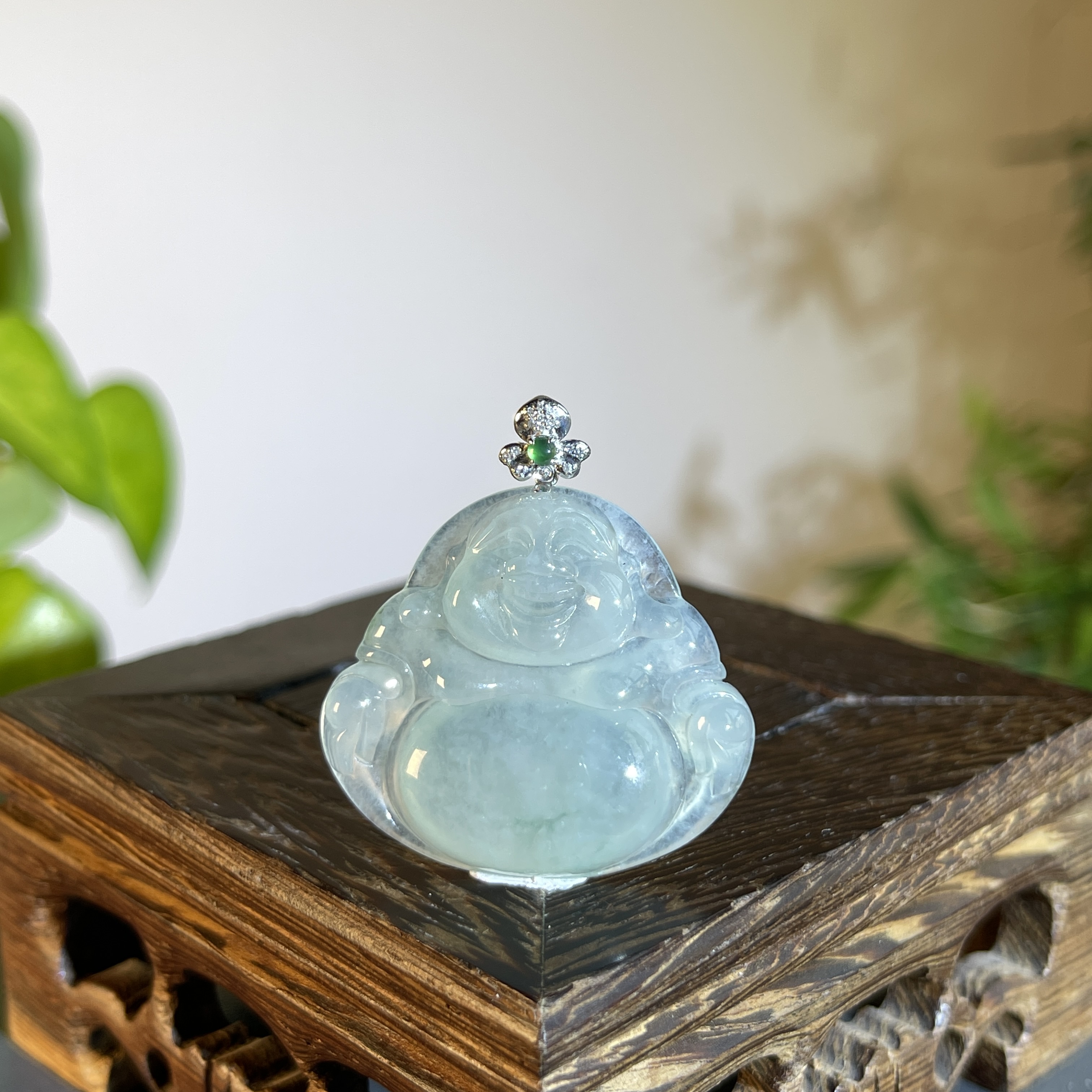 JTA31-136 天然缅甸翡翠A货 18K含钻扣佛公