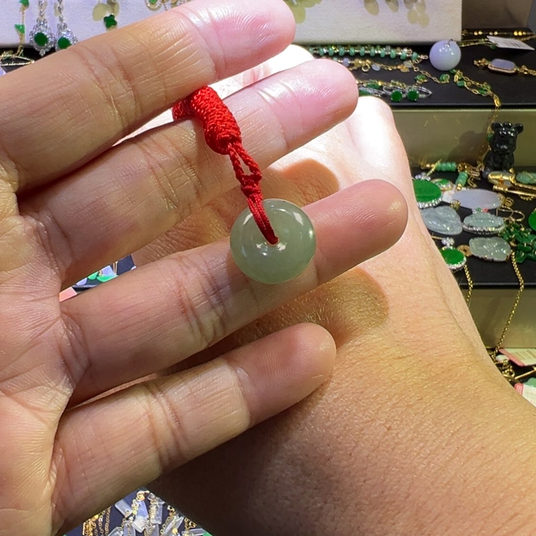 颈饰未镶嵌翡翠吊坠