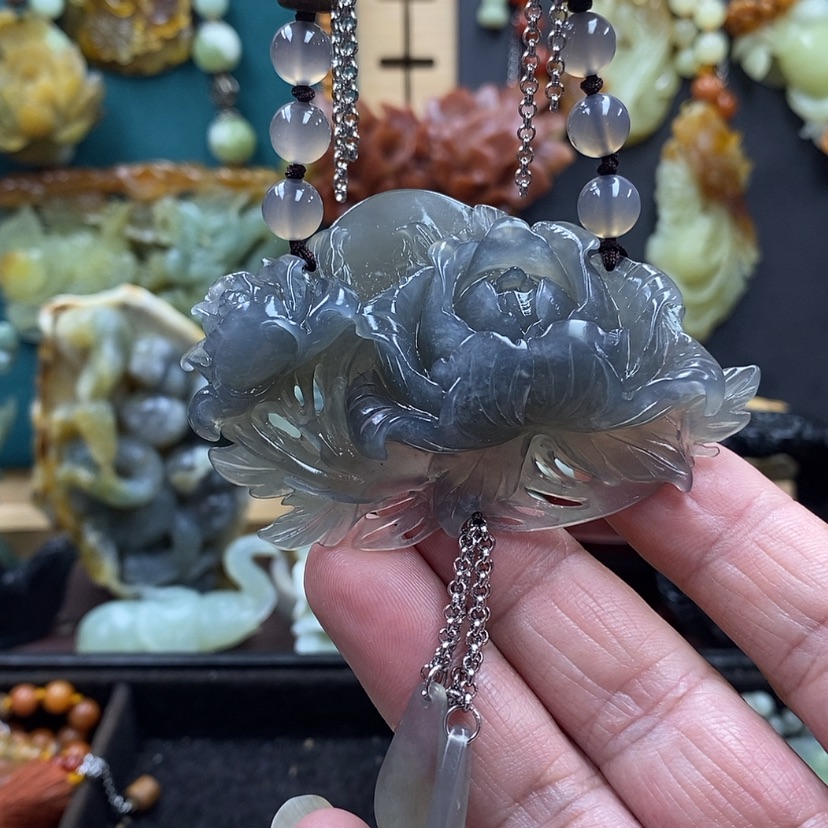 【闪购商品】蛇纹石玉吊坠未镶嵌