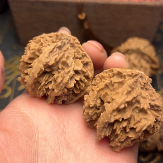 文玩核桃吊坠秦岭核桃6