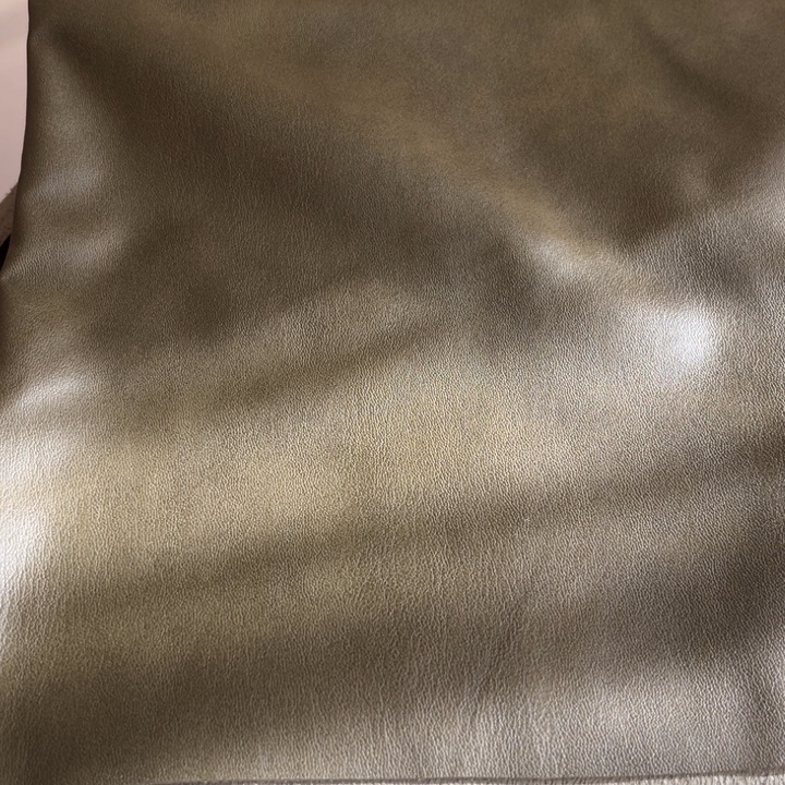 橄榄绿麂皮底2.3米。 